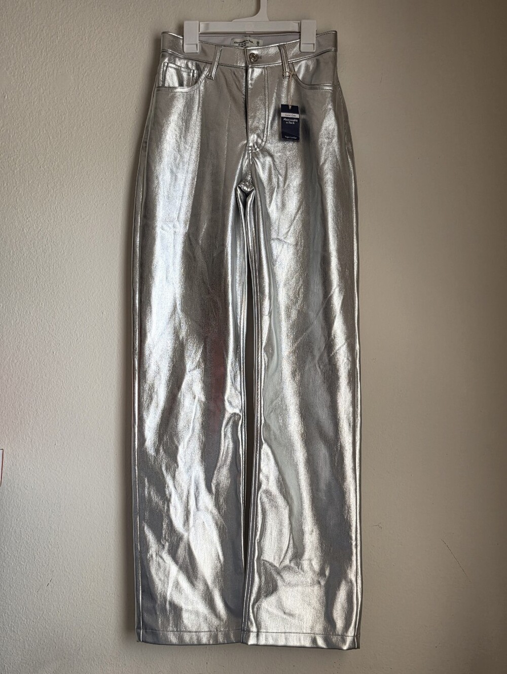 Abercrombie & Fitch 90s Relaxed Curve Love Silver Vegan Leather Jeans 25/0L